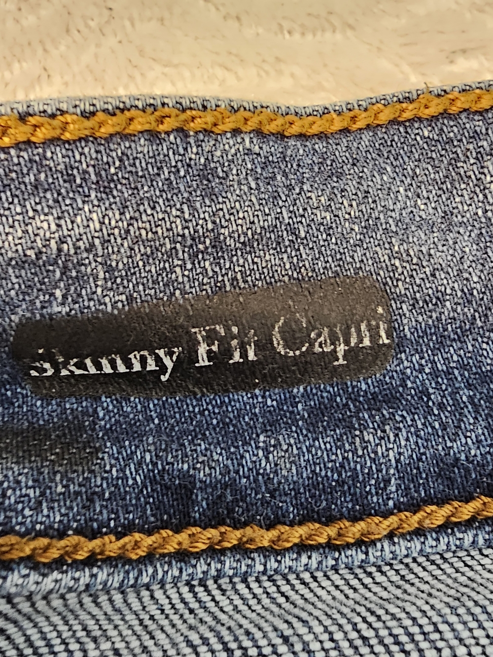 Judy Blue Skinny Fit Capri Ladies Jeans Size 20w Minor Wear Euc Comfort Cute Fit - Picture 5 of 8